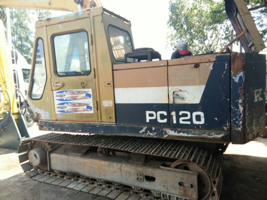 ขาย Komatsu Pc120-2พร้อใหัวเจาะฟูรูกาว่าตัวเดินรุ่น3 สภาพสวยพร้อมใช้ ต่อคุณอ๊อฟพิจิตร086-737-9991