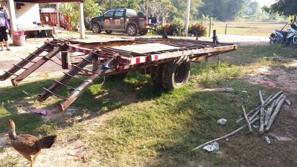 ขายครบชุด 180,000 รวม 3 คัน แบคโฮ รถลาก เทนเลอร์ พร้อมทำมาหาเงินได้เลย รถอยู่ บุรีรัม 090-772-3710 090-772-3708