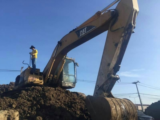 ขายCat320Cสภาพสวยพร้อมใช้ สนใจติดต่ออ๊อฟพิจิตร086-737-9991