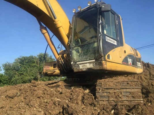 ขายCat320Cสภาพสวยพร้อมใช้ สนใจติดต่ออ๊อฟพิจิตร086-737-9991