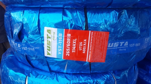 ขายยางใหม่265/60/18 ปี17 YUSTA