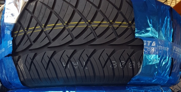 ขายยางใหม่265/60/18 ปี17 YUSTA