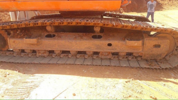 ขายแบคโฮดูซาน DOOSAN 225LCA มีให้เลือก 4 คัน ราคา คันละ 1,400,000