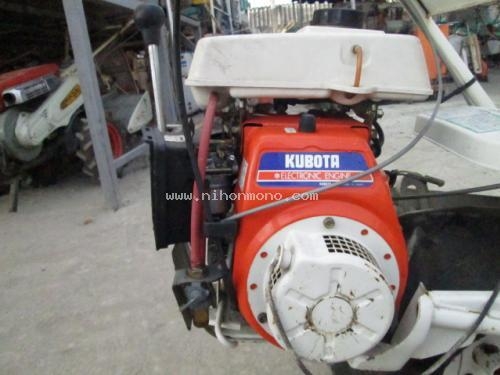ราคาพิเศษ10,000 บาท!! รถเกี่ยวข้าวเดินตาม KUBOTA RA20 รหัสสินค้า : 80802432  www.nihonmono.com