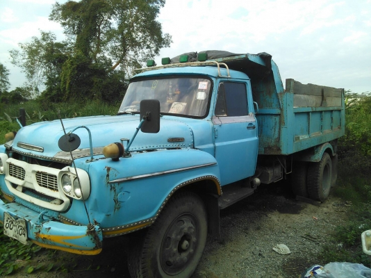 รถ6ล้อ ดั๊มหน้ายาว Isuzu  (280000)