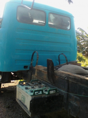 รถ6ล้อ ดั๊มหน้ายาว Isuzu  (280000)