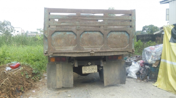 รถ6ล้อ ดั๊มหน้ายาว Isuzu  (280000)