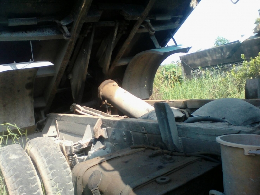 รถ6ล้อ ดั๊มหน้ายาว Isuzu  (280000)