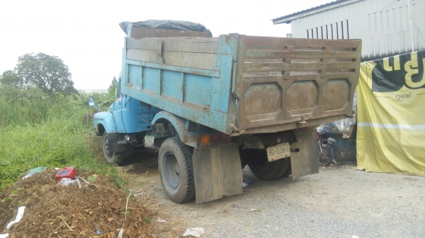 รถ6ล้อ ดั๊มหน้ายาว Isuzu  (280000)