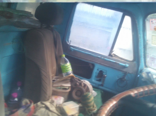 รถ6ล้อ ดั๊มหน้ายาว Isuzu  (280000)