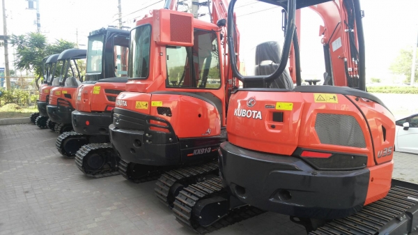 ขายครับขาย!!!รถขุดคูโบต้าของใหม่ออกศูนย์ ขายครับขาย!!!รถขุดคูโบต้าของใหม่ออกศูนย์