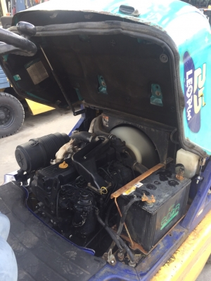 KOMATSU FD25-14 เครื่องดีเซล เกียร์ธรรมดา เสา5เมตร งาเท สนใจติดต่อ083-062-0223(ปอน)