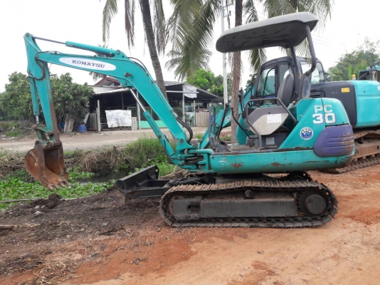 ขายKOMATSU  PC30-7  เก่าญี่ปุ่น..สภาพสวย..เครื่องปั๊มดี  ลองระบบกันได้ทุกวัน..โทร 089-3818694  ดวงนภา