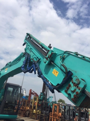 KOBELCO SK135SR-YY04