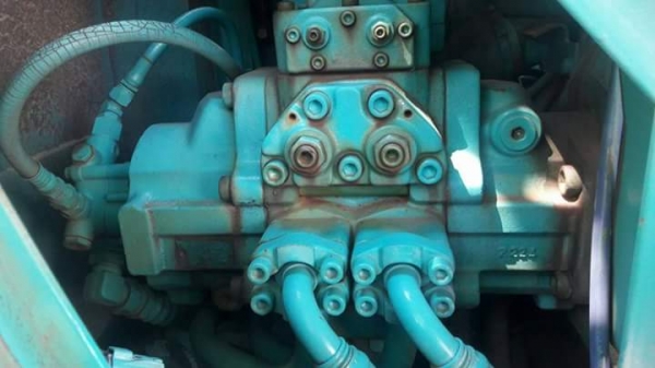 ขายค่ะ..KOBELCO SK100-3  มาร์คไฟว์  ซุปเปอร์  เก่าญี่ปุ่นแท้  สภาพสวย..ชั่วโมงน้อย  อาร์มพิเศษ  ลองระบบกันได้ทุกวัน..โทร  089-3818694  ดวงนภา