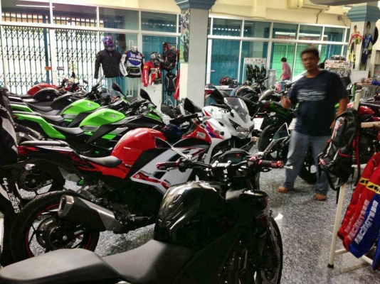 รับซื้อรถทุกรุ่นทั่วไทย BIGBIKE ทุกชนิดจ่ายเงินสดทั่วไทยจ่ายเงินสด