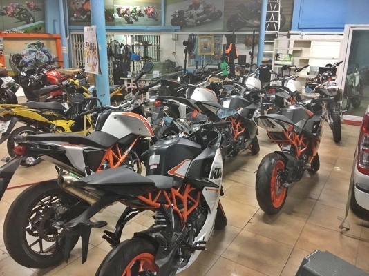 รับซื้อรถทุกรุ่นทั่วไทย BIGBIKE ทุกชนิดจ่ายเงินสดทั่วไทยจ่ายเงินสด