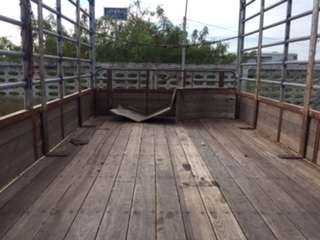 ขายกระบะคอกแป้ป หัวตึกNPR 222x445x190  cm ใส่ได้3ปี สภาพใหม่25000บ.0818444998