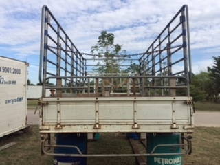 ขายกระบะคอกแป้ป หัวตึกNPR 222x445x190  cm ใส่ได้3ปี สภาพใหม่25000บ.0818444998