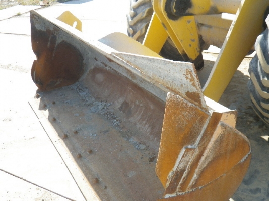 ขาย : รถตัก ยี่ห้อ : KOMATSU รุ่น : WA100-3 สี : เหลือง ขาย : รถตัก ยี่ห้อ : KOMATSU รุ่น : WA100-3 สี : เหลือง