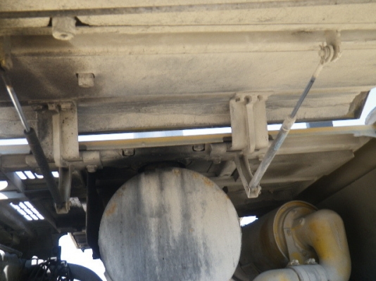 ขาย : รถตัก ยี่ห้อ : KOMATSU รุ่น : WA100-3 สี : เหลือง ขาย : รถตัก ยี่ห้อ : KOMATSU รุ่น : WA100-3 สี : เหลือง