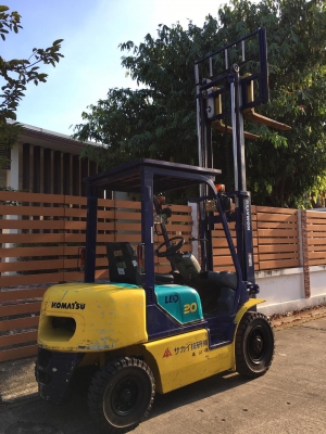 าย FOLKLIFT KOMATSU 20FG12 ขนาด 2 ตัน พิมพ์นิยม เครื่องยนต์ H20 เบนซิล 4 สูบ เกียร์ออโต้