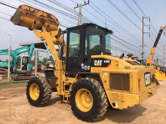 ขายรถตักล้อยาง CAT 910H ปี 2011 รถนอกนำเข้าจากญี่ปุ่น สภาพสวยพร้อมใช้ มีVDOการทำงานครับ ขายรถตักล้อยาง CAT 910H ปี 2011 รถนอกนำเข้าจากญี่ปุ่น สภาพสวยพร้อมใช้ มีVDOการทำงานครับ