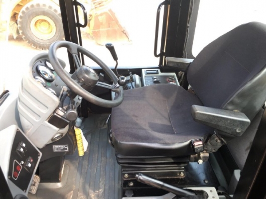 ขายรถตักล้อยาง CAT 910H ปี 2011 รถนอกนำเข้าจากญี่ปุ่น สภาพสวยพร้อมใช้ มีVDOการทำงานครับ ขายรถตักล้อยาง CAT 910H ปี 2011 รถนอกนำเข้าจากญี่ปุ่น สภาพสวยพร้อมใช้ มีVDOการทำงานครับ