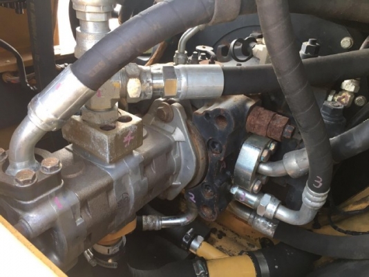 ขายรถตักล้อยาง CAT 910H ปี 2011 รถนอกนำเข้าจากญี่ปุ่น สภาพสวยพร้อมใช้ มีVDOการทำงานครับ ขายรถตักล้อยาง CAT 910H ปี 2011 รถนอกนำเข้าจากญี่ปุ่น สภาพสวยพร้อมใช้ มีVDOการทำงานครับ