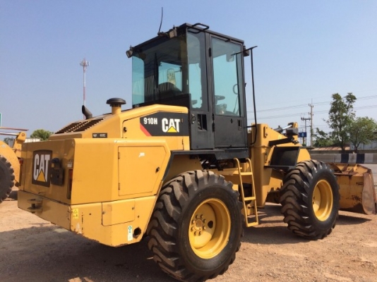 ขายรถตักล้อยาง CAT 910H ปี 2011 รถนอกนำเข้าจากญี่ปุ่น สภาพสวยพร้อมใช้ มีVDOการทำงานครับ ขายรถตักล้อยาง CAT 910H ปี 2011 รถนอกนำเข้าจากญี่ปุ่น สภาพสวยพร้อมใช้ มีVDOการทำงานครับ