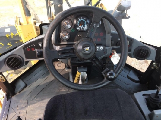 ขายรถตักล้อยาง CAT 910H ปี 2011 รถนอกนำเข้าจากญี่ปุ่น สภาพสวยพร้อมใช้ มีVDOการทำงานครับ ขายรถตักล้อยาง CAT 910H ปี 2011 รถนอกนำเข้าจากญี่ปุ่น สภาพสวยพร้อมใช้ มีVDOการทำงานครับ