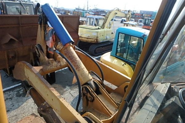 ขาย รถตัก TCM รุ่น : 850-2