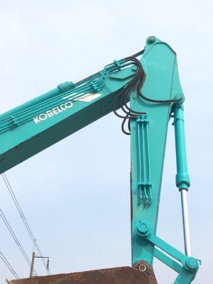 ขายรถแบคโฮ KOBELCO SK200 MARK5 SUPER ลายหัวกระแทก รถนอกนำเข้าจากญี่ปุ่น สภาพสวยพร้อมใช้ มีVDOการทำงานครับ ขายรถแบคโฮ KOBELCO SK200 MARK5 SUPER ลายหัวกระแทก รถนอกนำเข้าจากญี่ปุ่น สภาพสวยพร้อมใช้ มีVDOการทำงานครับ
