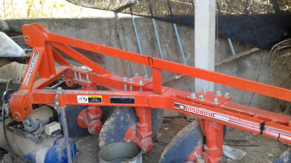 ขายตามสภาพผาล4ตราช้างใบ22นิ้วติดมากับรถ36แรงสวยใช้ครั้งเดียว ขายตามสภาพผาล4ตราช้างใบ22นิ้วติดมากับรถ36แรงสวยใช้ครั้งเดียว