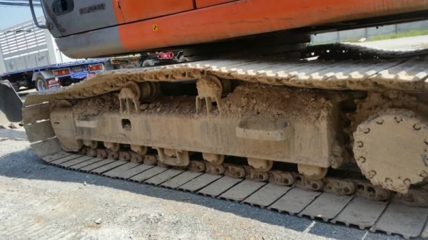 ขายรถแบ็คโฮ HITACHI ZX200-1 เครื่องดีเอวแน่น โซ่หนา ไฟฟ้าครบ ชั่วโมงหมื่นกว่า เอกสารอินวอยซ์