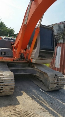 ขายรถแบ็คโฮ HITACHI ZX200-1 เครื่องดีเอวแน่น โซ่หนา ไฟฟ้าครบ ชั่วโมงหมื่นกว่า เอกสารอินวอยซ์