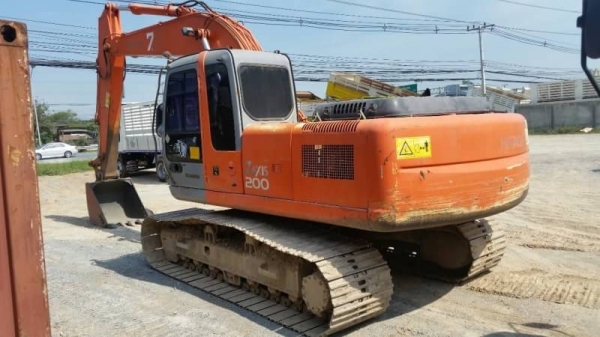 ขายรถแบ็คโฮ HITACHI ZX200-1 เครื่องดีเอวแน่น โซ่หนา ไฟฟ้าครบ ชั่วโมงหมื่นกว่า เอกสารอินวอยซ์