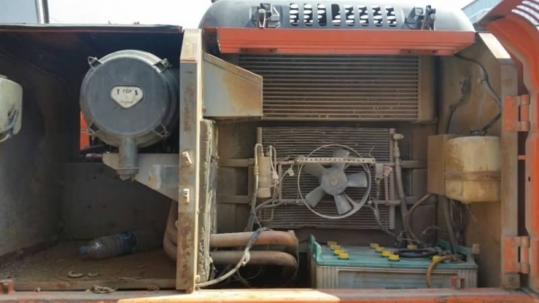 ขายรถแบ็คโฮ HITACHI ZX200-1 เครื่องดีเอวแน่น โซ่หนา ไฟฟ้าครบ ชั่วโมงหมื่นกว่า เอกสารอินวอยซ์