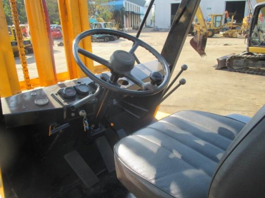 ขายรถยก6T.เอกสารกรมศุลกากรพร้อม