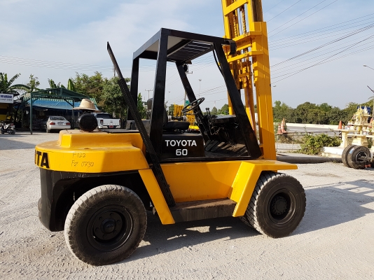 ขายรถยก6T.เอกสารกรมศุลกากรพร้อม