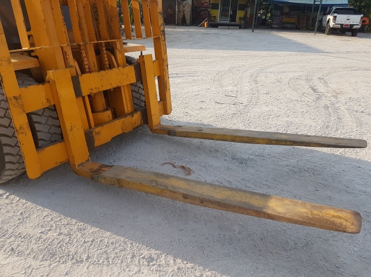 ขายรถยก6T.เอกสารกรมศุลกากรพร้อม