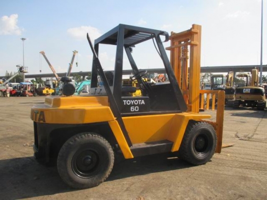 ขายรถยก6T.เอกสารกรมศุลกากรพร้อม