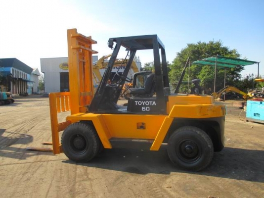 ขายรถยก6T.เอกสารกรมศุลกากรพร้อม