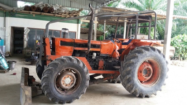 ขายรถไถ่คูโต้า8030 2เพลา  พร้อมใช้งาน