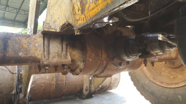 ขาย 130,000 รถตัก KOMATSU 505 เอวอ่อน เครื่องดี ปั้มดี รถใช้งานได้ปกติครับ