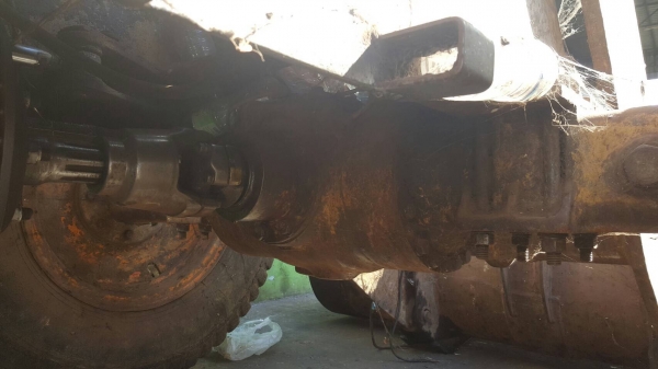 ขาย 130,000 รถตัก KOMATSU 505 เอวอ่อน เครื่องดี ปั้มดี รถใช้งานได้ปกติครับ