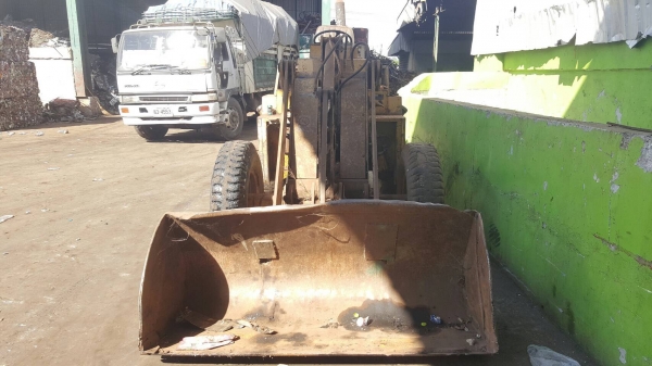 ขาย 130,000 รถตัก KOMATSU 505 เอวอ่อน เครื่องดี ปั้มดี รถใช้งานได้ปกติครับ