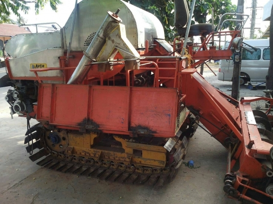 ขาย 175,000บาท รถเกี่ยวรองกระสอบ วิชาญการช่าง โซ่43ข้อใบเต็ม ลอเลอดี รถสภาพดีพร้อมใช้งาน