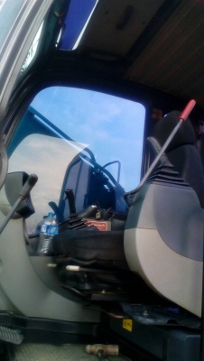 สวยไม่เกรงใจใคร รถขุด SK200-8 YN12 เล่มทะเบียนทำงาน 18000 ชม.