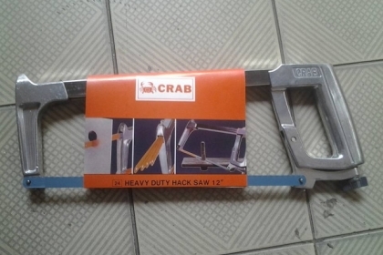 ขายเลื่อยเหล็กตราปู ปรับองศาตัดได้ ทำจากอลูมิเนียมหนาทั้งตัวCRAB MADE IN TAIWAN.